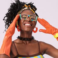 Dardhan - Rectangle Multicolor Eyeglasses | Vooglam On Model