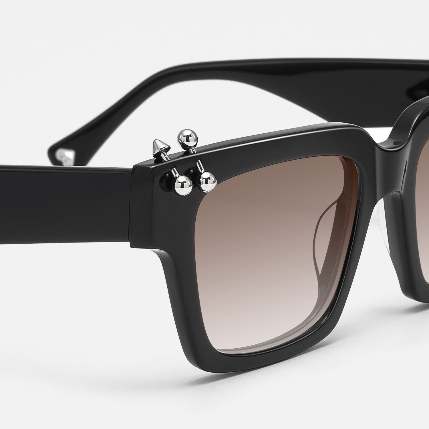PIERCE - Black Pierced Square Gradient Sunglasses | Vooglam Design Details
