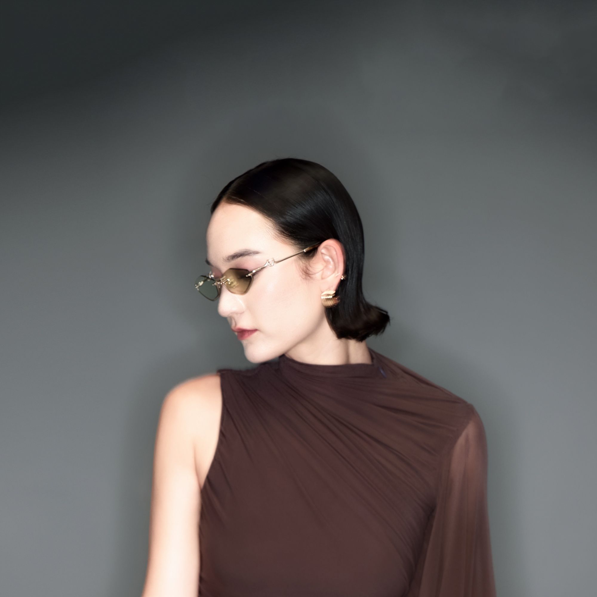 Niseko - Rose Gold Octagon Brown Tinted Sunglasses | Vooglam On Model 2