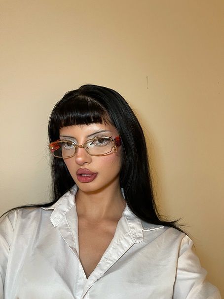 Vooglam review from malincelinaa: Love the glasses