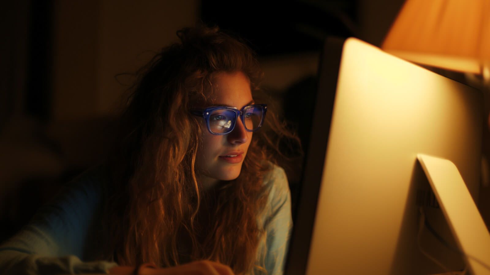 screen test to check your blue lihgt blocking glasses
