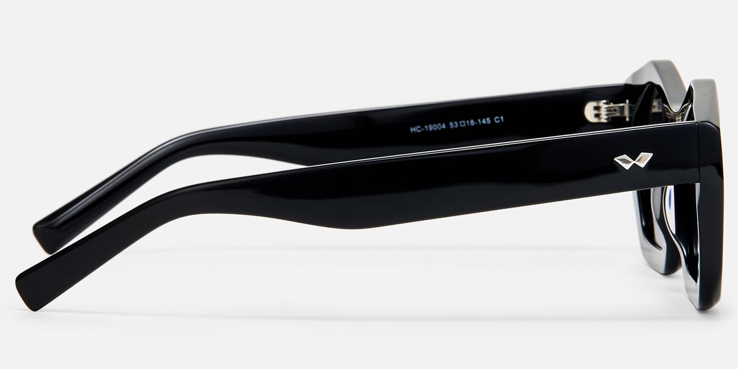 Chiclyn - Geometric Black Sunglasses product detail 3