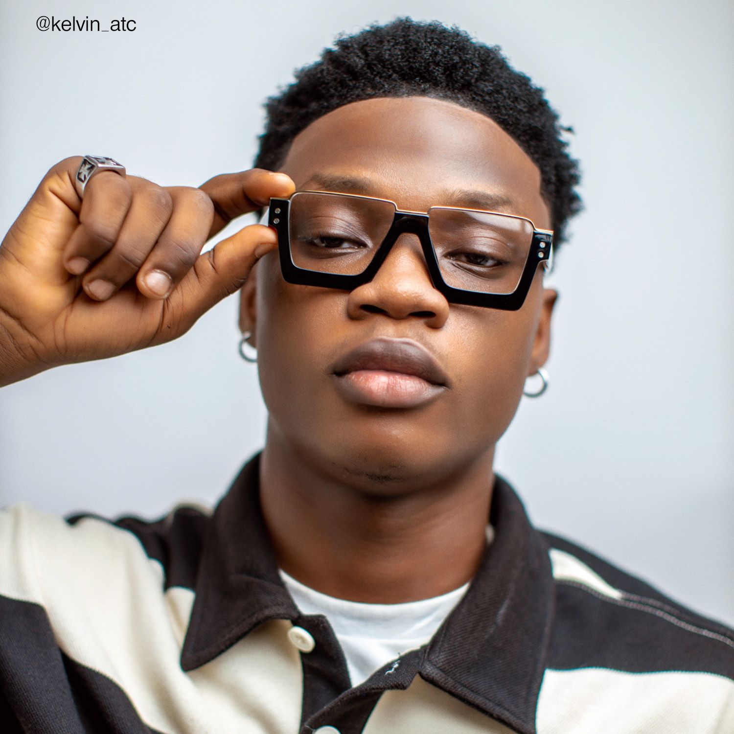 The Dardhan rectangle glasses offer exceptional build quality and a classic silhouette. A versatile, well-crafted frame that balances style and durability.