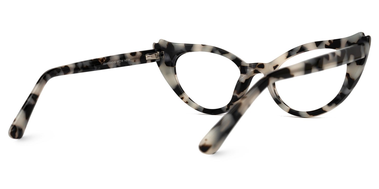 Bakir - Cat Eye Tortoise Eyeglasses | Vooglam Side View