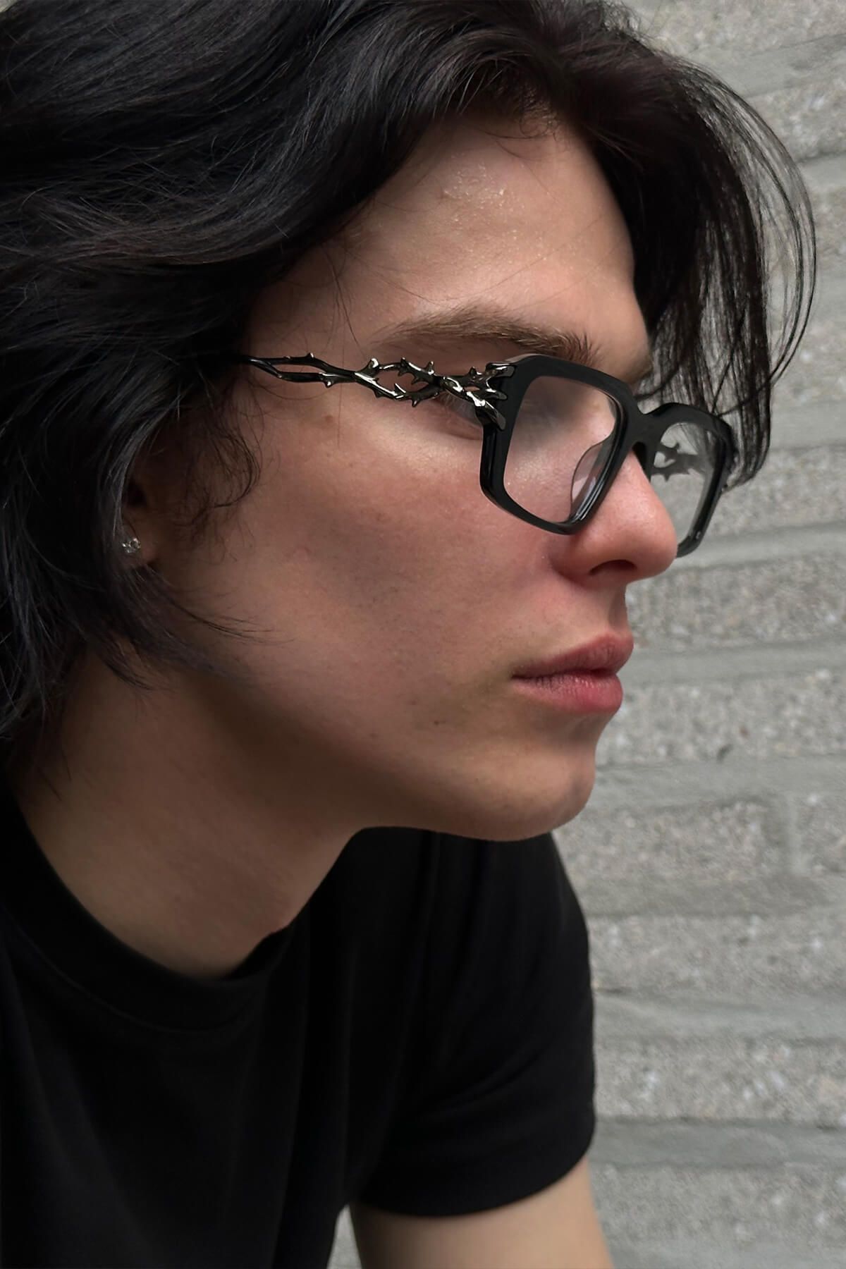 Explore the design story of Vorpal - Dark Thorn Rectangle Black Glasses | Vooglam 5