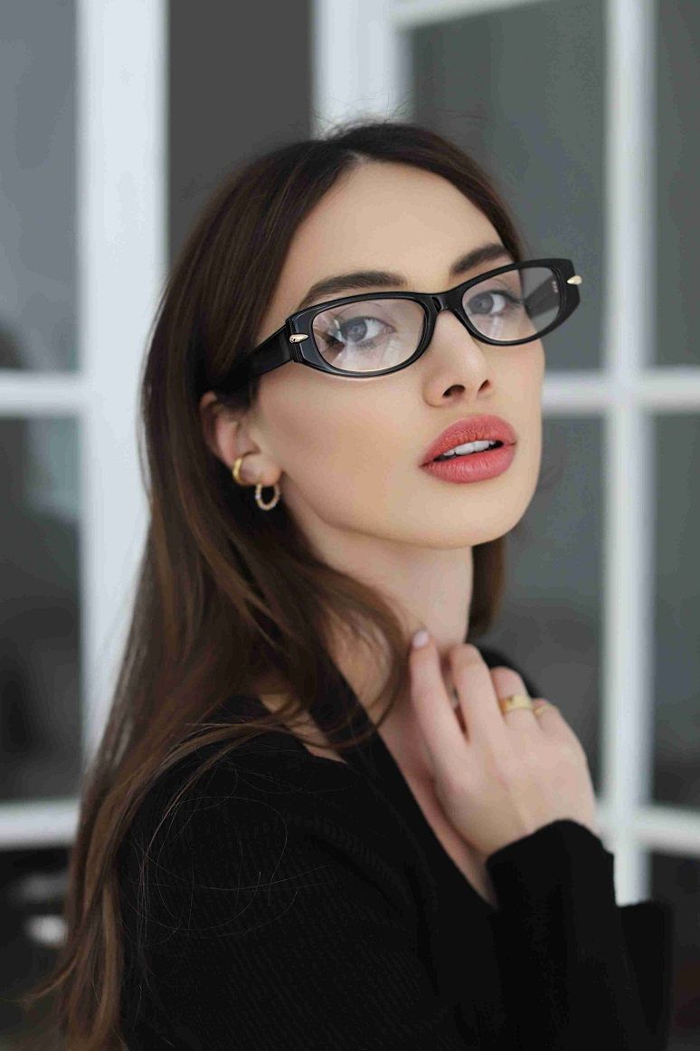 Vooglam review by ninnanatsvlishvili on Erica: We loved these frames - Image 1