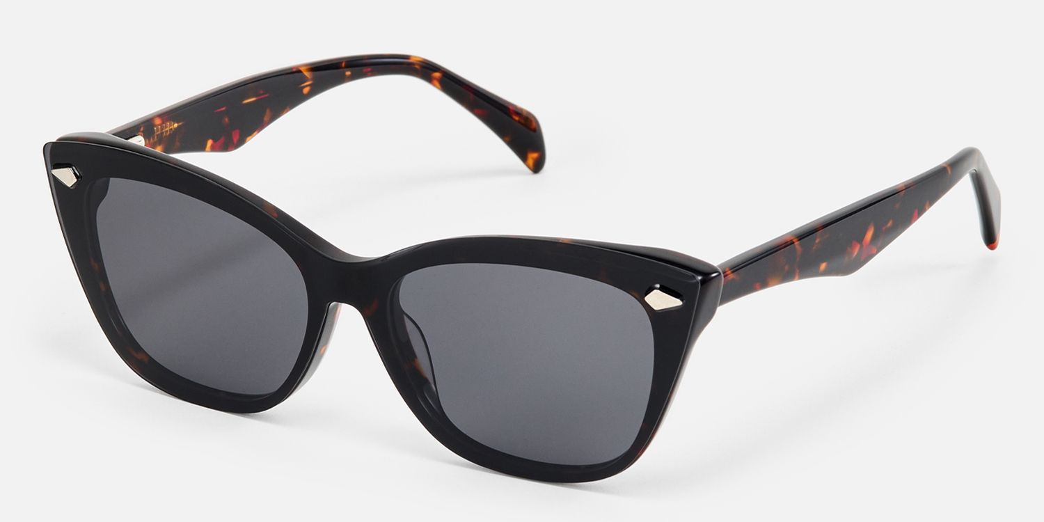 Fineen - Cat Eye Tortoise Clip-on Sunglasses | Vooglam Front View