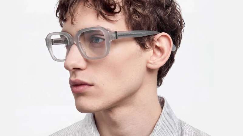 Mies glasses: translucent silver acetate glasses with oversized rectangle frames, ideal for unique techno outfits