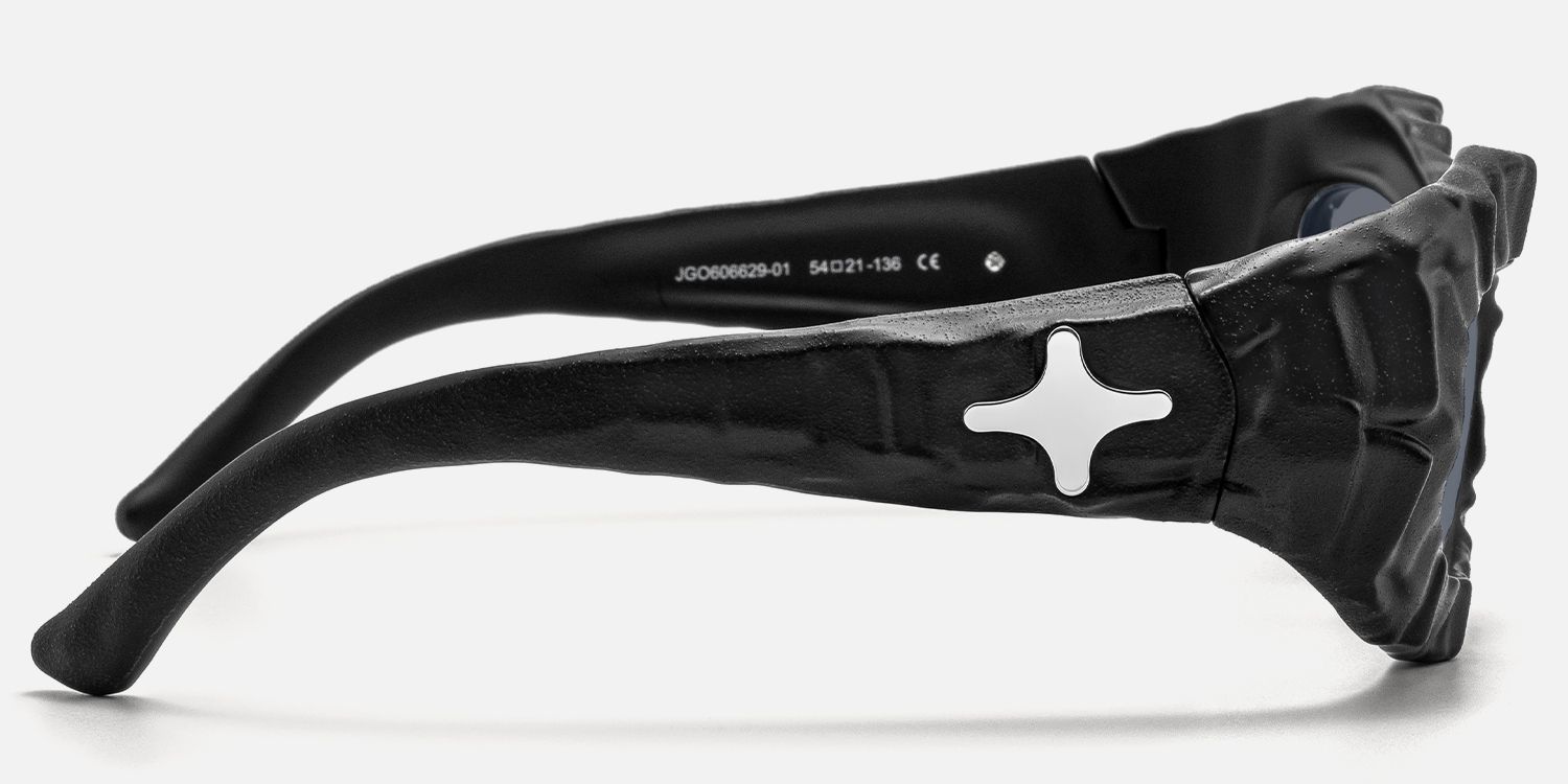 The Geologist - Geometric Black Sunglasses product detail 3
