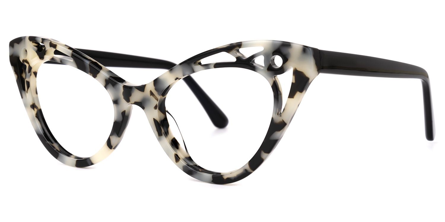 Ilyssa - Cat Eye Tortoise Eyeglasses | Vooglam Front View