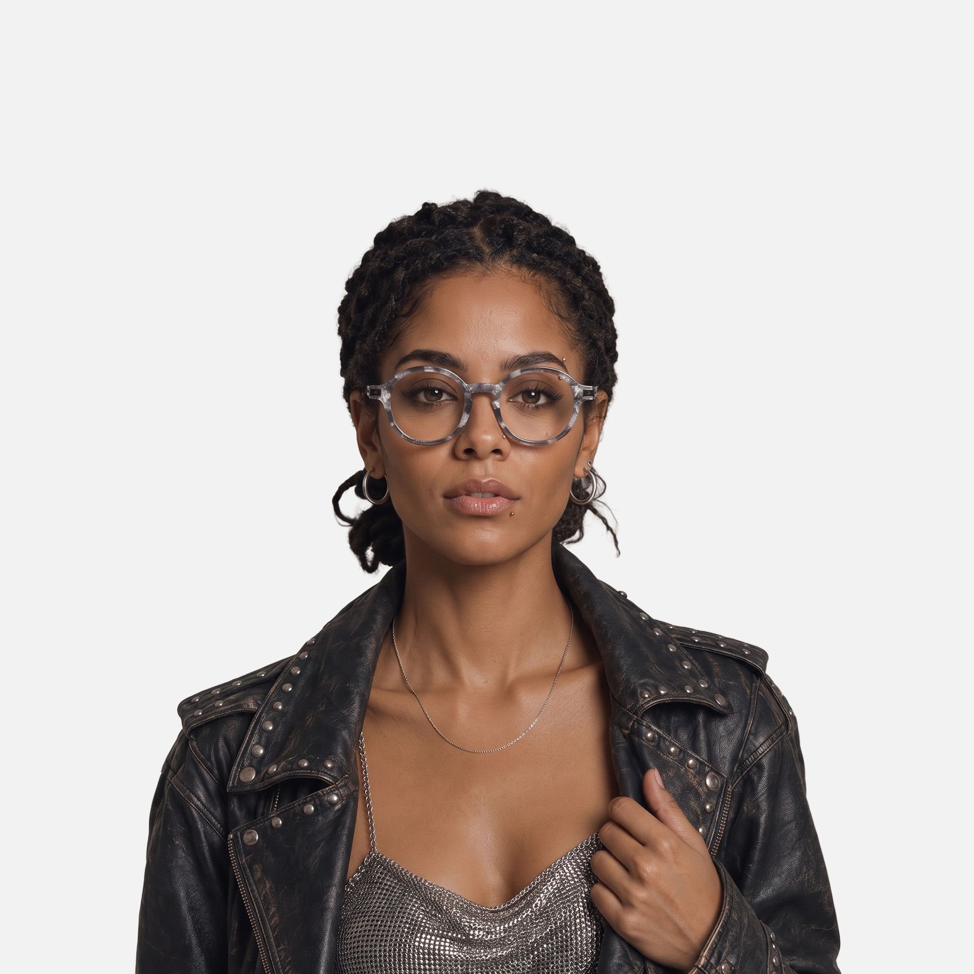 Lennon - Antique Silver Gray Pattern Circle Frame by Vooglam - On Model