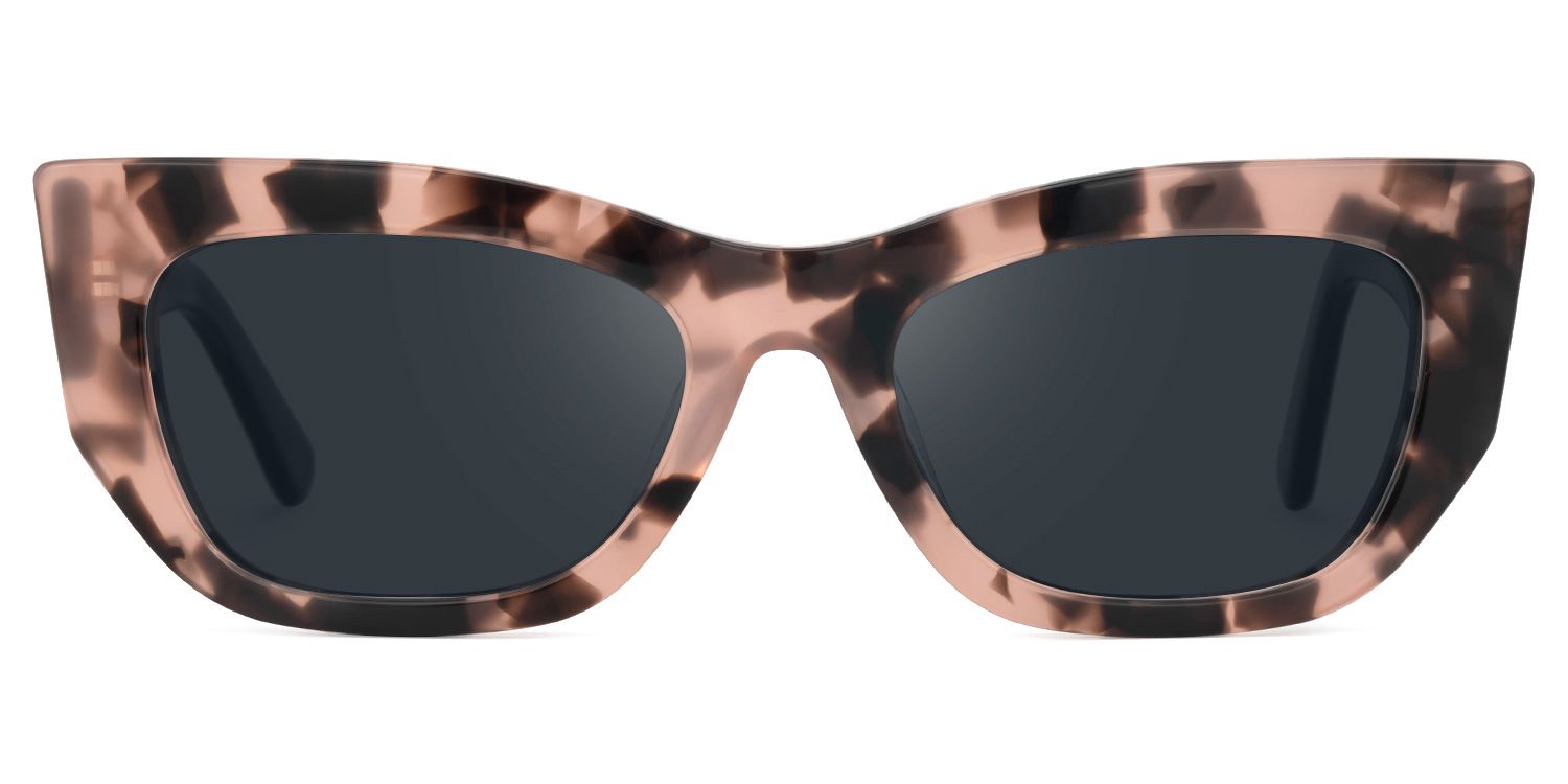 Fareeda - Cat Eye Tortoise Sunglasses | Vooglam Angle View