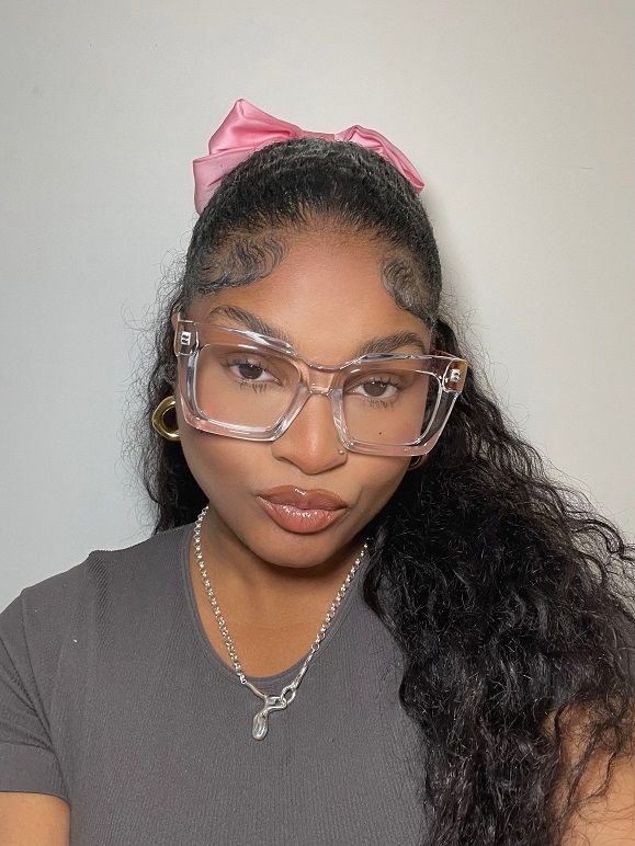 Vooglam review from Brenique Symonette: Love these glasses.
