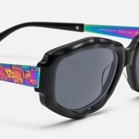 Spire - Geometric Black Sunglasses | Vooglam Design Details