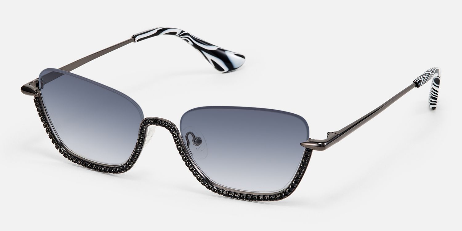 Viva - Cat Eye Black Sunglasses | Vooglam Front View