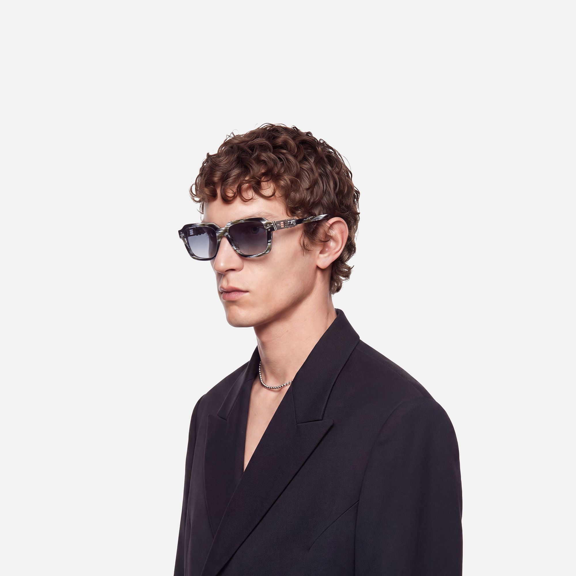 Anacortes - Gray Horn Rim Gradient Guitar Shades by Vooglam - Model Side Profile