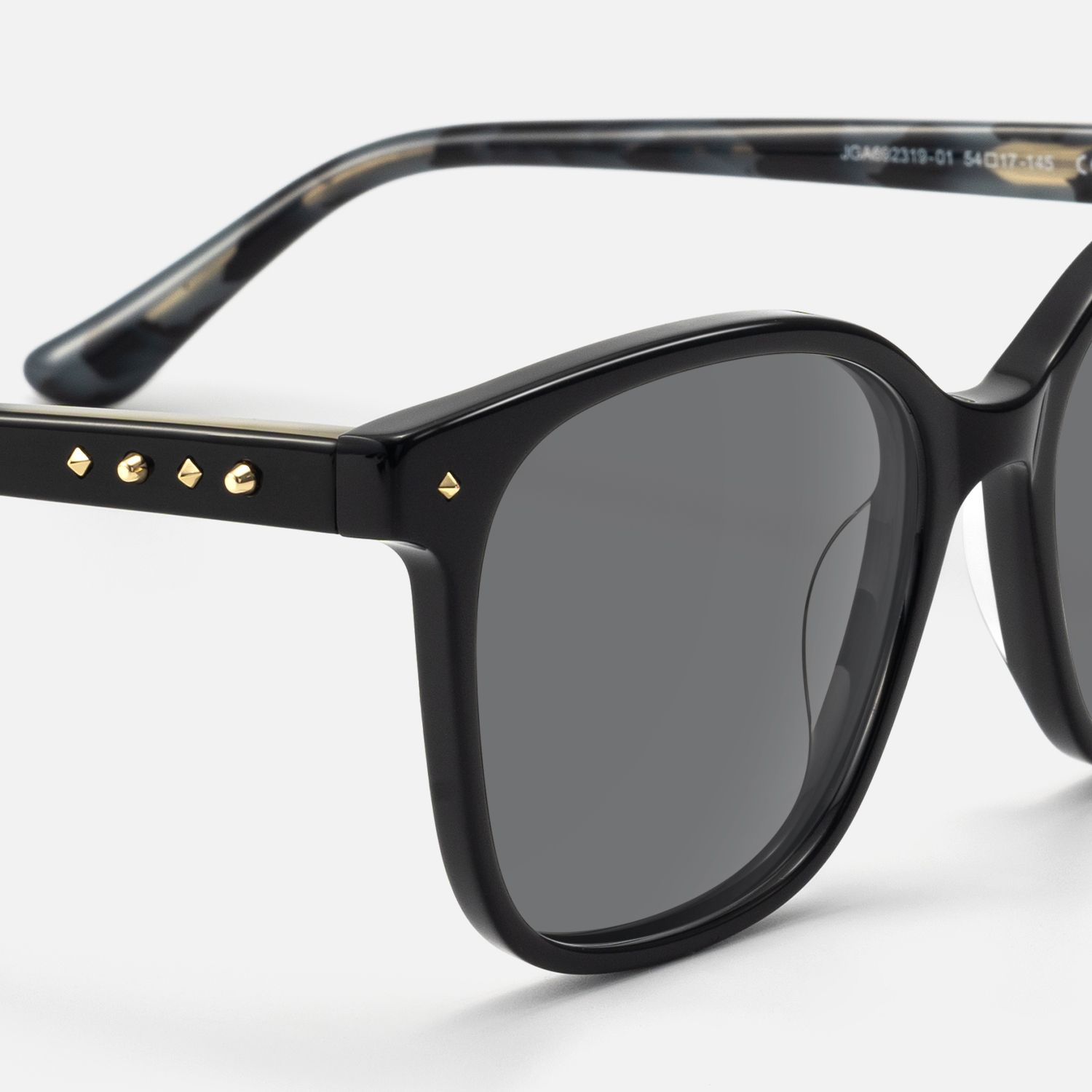 Radical - Cool Vintage Square Black Sunglasses | Vooglam Design Details