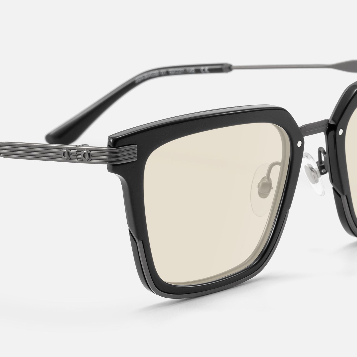 Kassel - Matte Gunmetal Acetate Metal Sunglasses | Vooglam Design Details