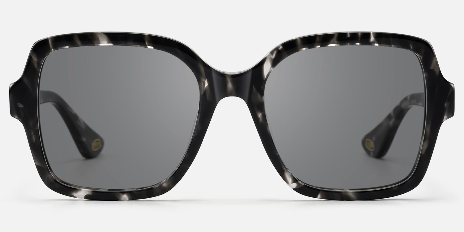 Meridian - Oversized Boho Square Black Sunglasses | Vooglam Angle View