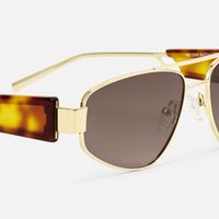 Orbit - Aviator Gold Sunglasses | Vooglam Design Details