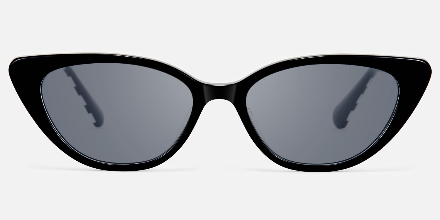 Harena - Lightweight Cateye Checkered Sunglasses | Vooglam Angle View