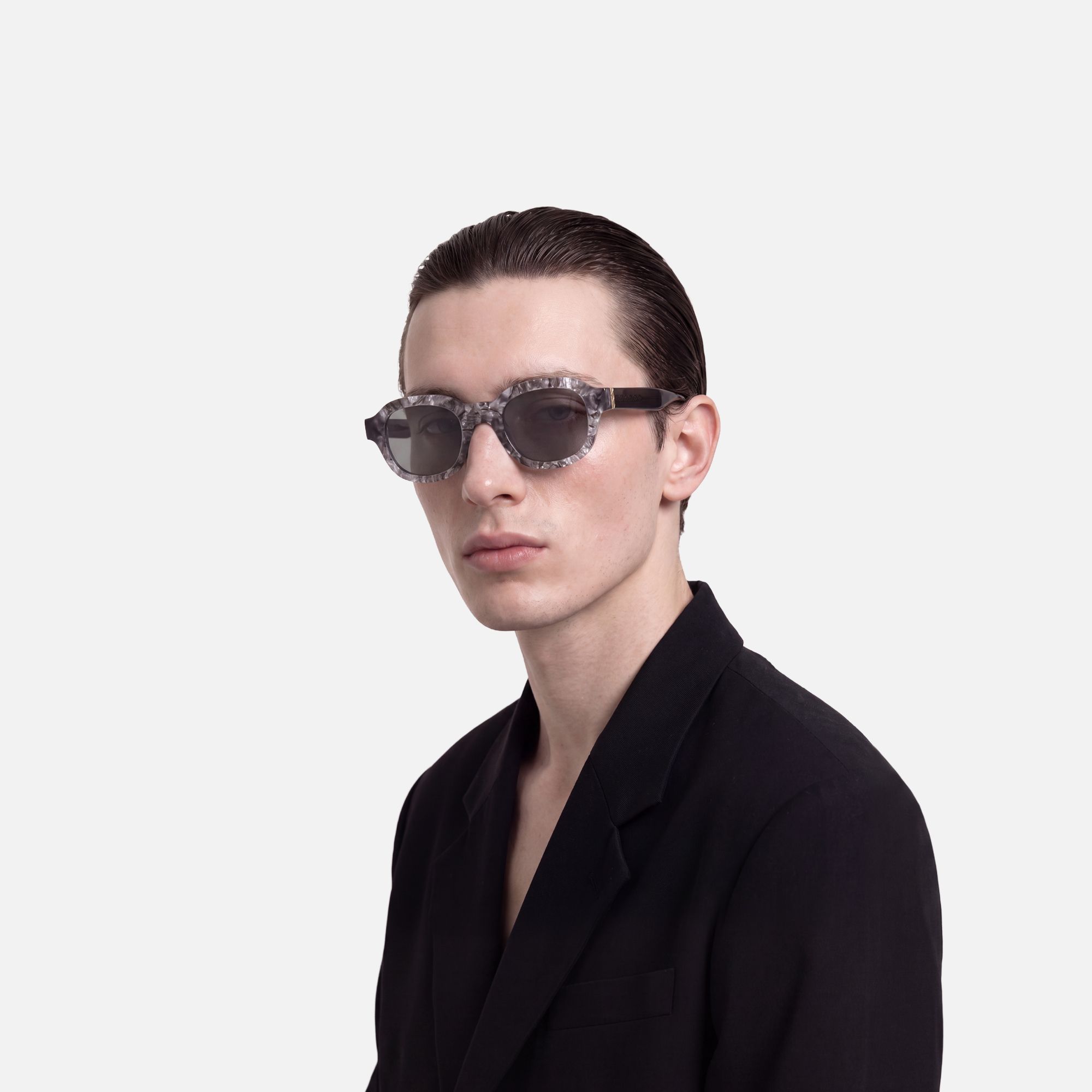 Eerie - Gray Marbled Round Tortoise Sunglasses by Vooglam - On Model