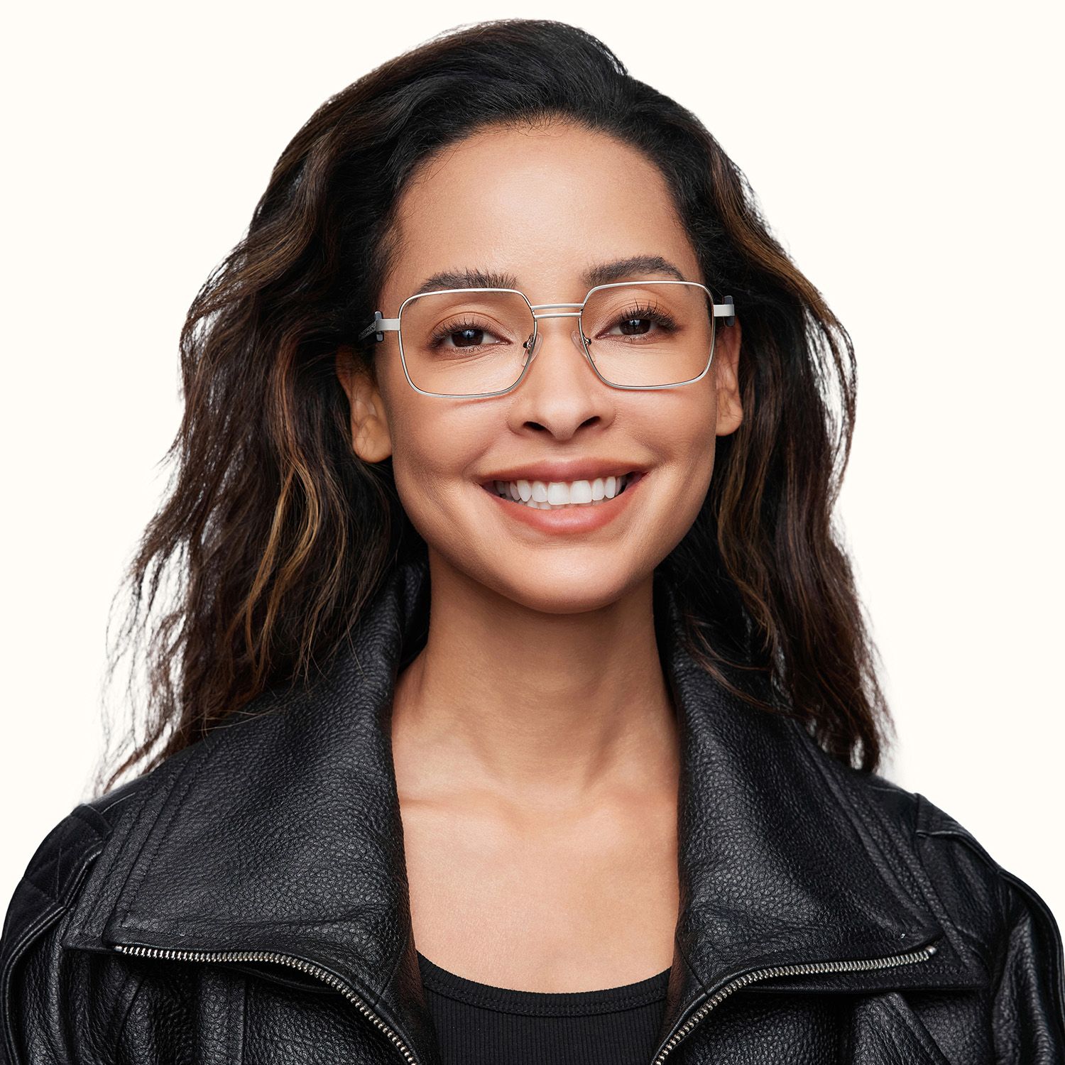 Ubuntu - Rectangle Silver Eyeglasses | Vooglam On Model 1
