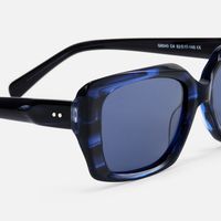 Stratus - Rectangle Blue Sunglasses | Vooglam Design Details