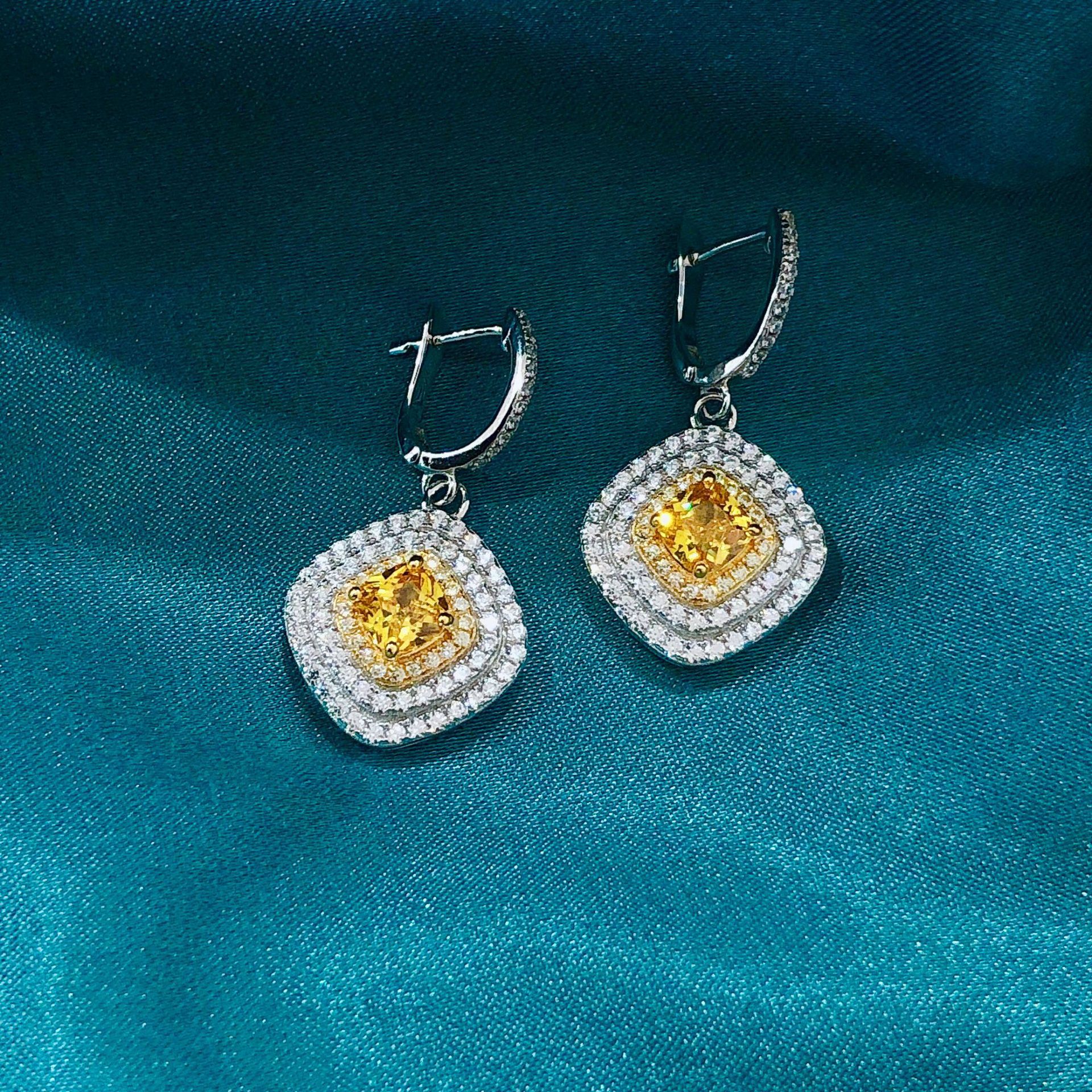 Urban Lady Fancy Yellow Rhombus Pierced Earrings On Model 1