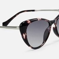 Kailano - Cat Eye Pattern Prescription Sunglasses | Vooglam Design Details