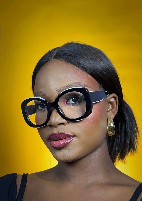 Vooglam review from ay.bambam_: I waited about 10 days which isn't long for this type of product. Very cute and comfortable. They are so pretty. Love them. I will buy more glasses from this company.