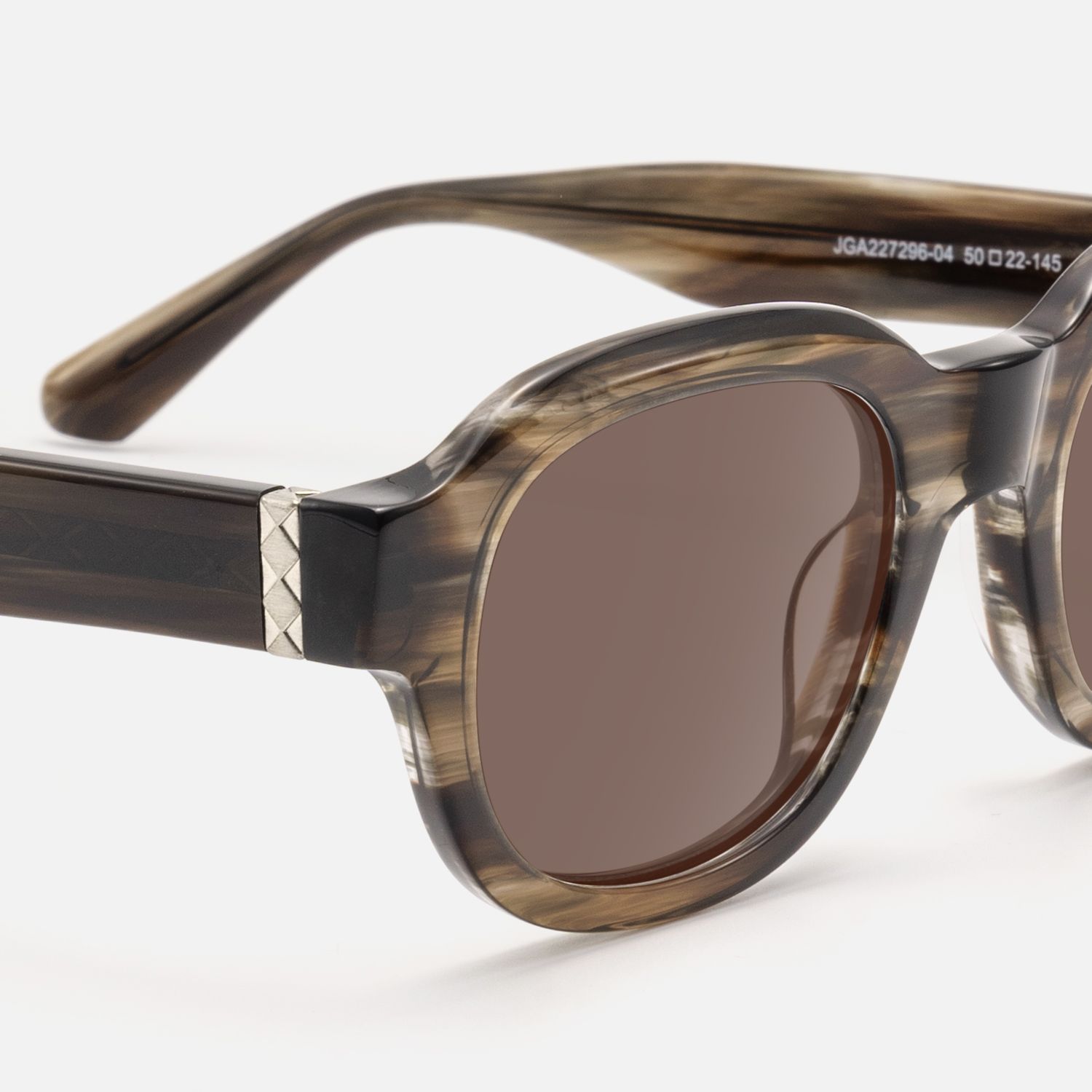 Eerie - Dark Brown Tinted Wood Grain Sunglasses | Vooglam Design Details