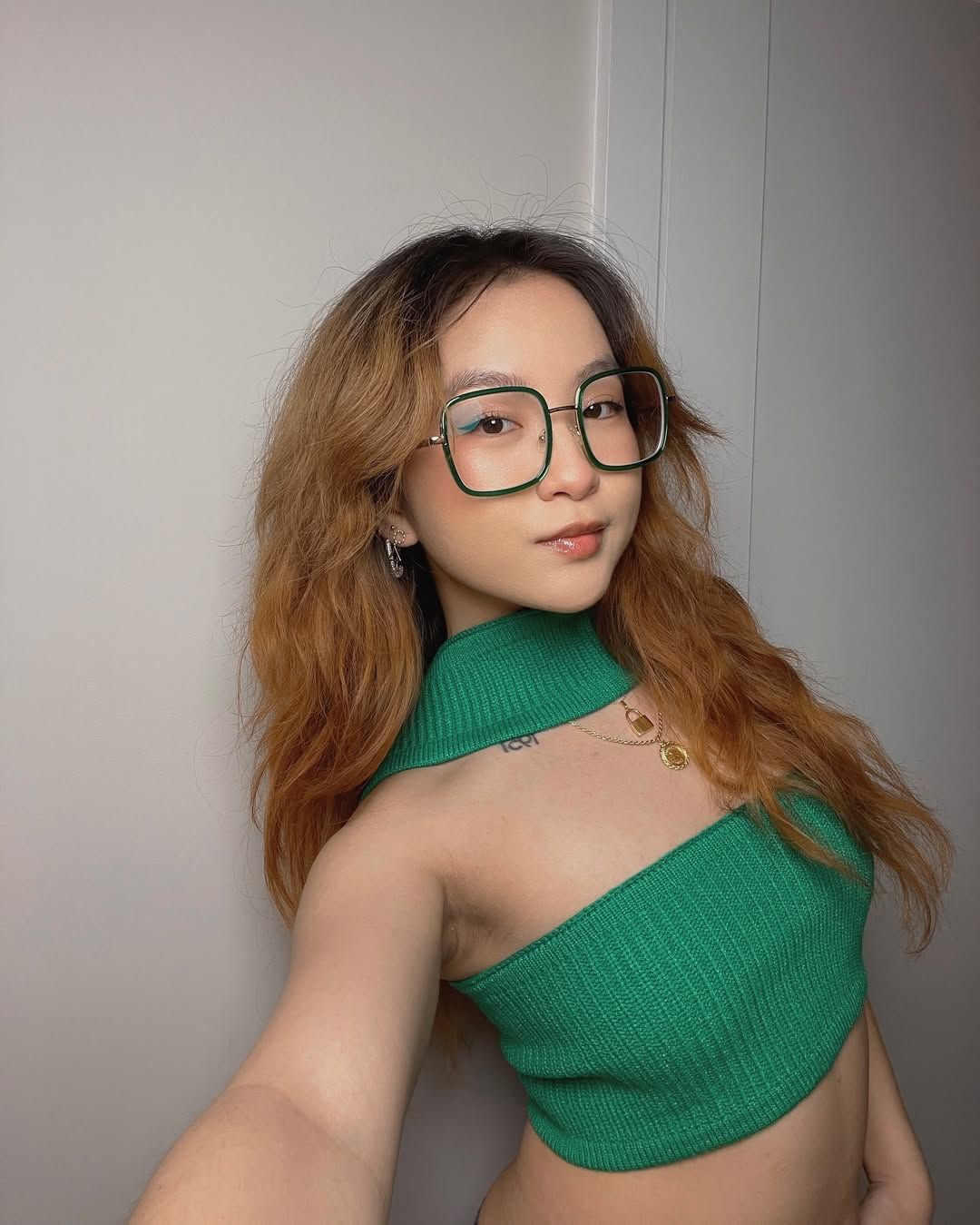 Vooglam review from theazncurly: They are super cool