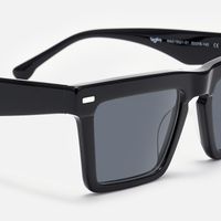 Kenty - Thick Frames Eclectic Black Sunglasses | Vooglam Design Details