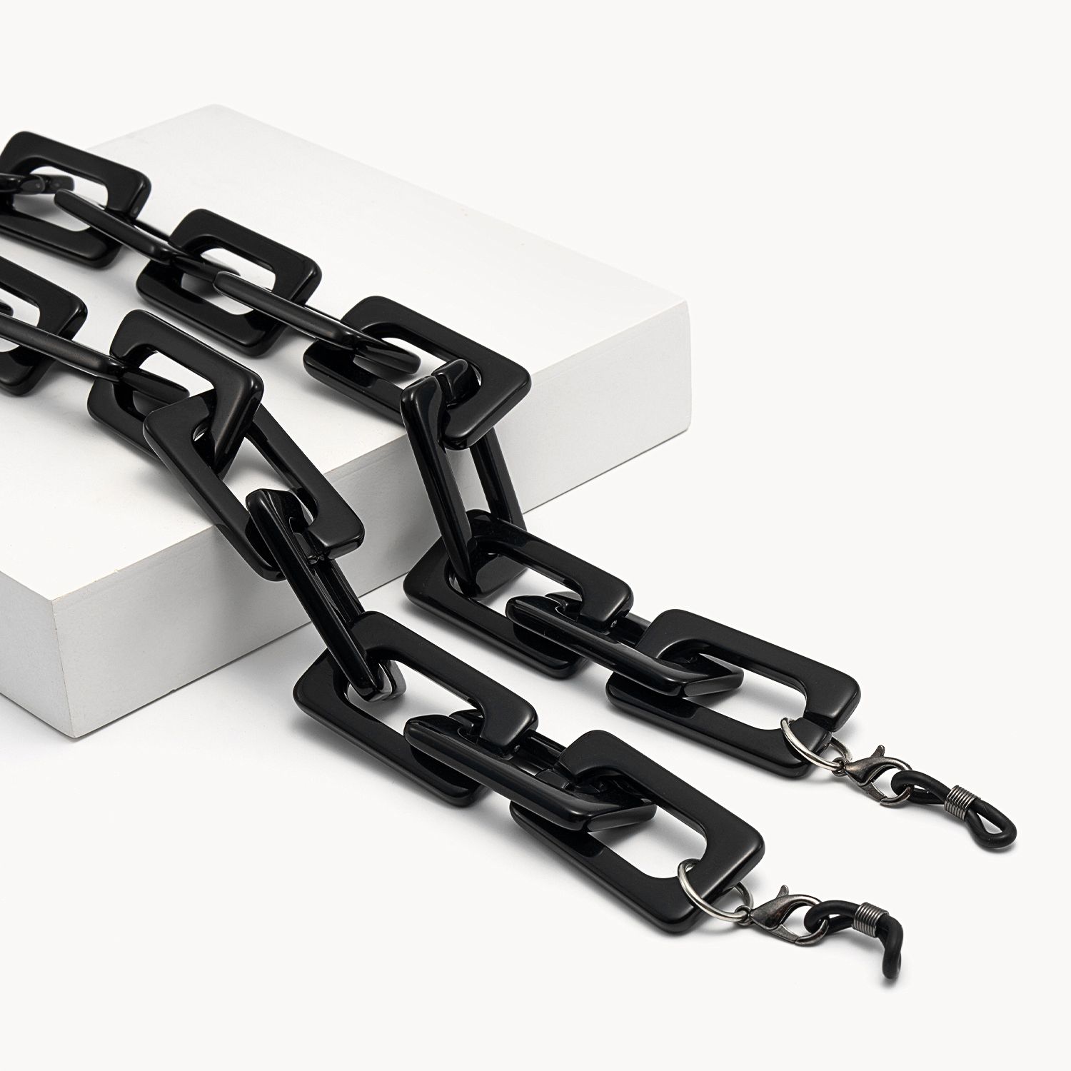 Black Acrylic Glasses Chains | Vooglam.com Front View