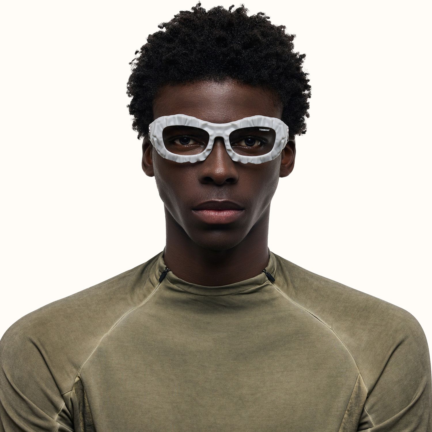 The Geologist - Bold Gray Marble Glasses | Vooglam On Model 2