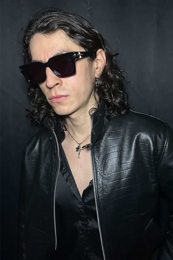 Vooglam Street Style in Real Life: @ivanmentavera wearing Covenant - Thick Acetate Sword Sunglasses by Vooglam