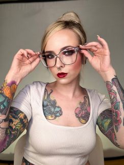 Vooglam review from evaqmakeup: Great quality especially for the price! I have gotten many compliments for my glasses. They are nice and do not slide off my face! They are my third pair and definitely my favorite!