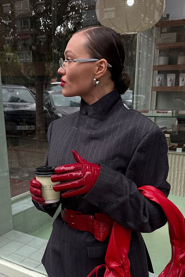 Explore the design story of Fracture - Silver Grey Rimless Spike Glasses | Vooglam 5