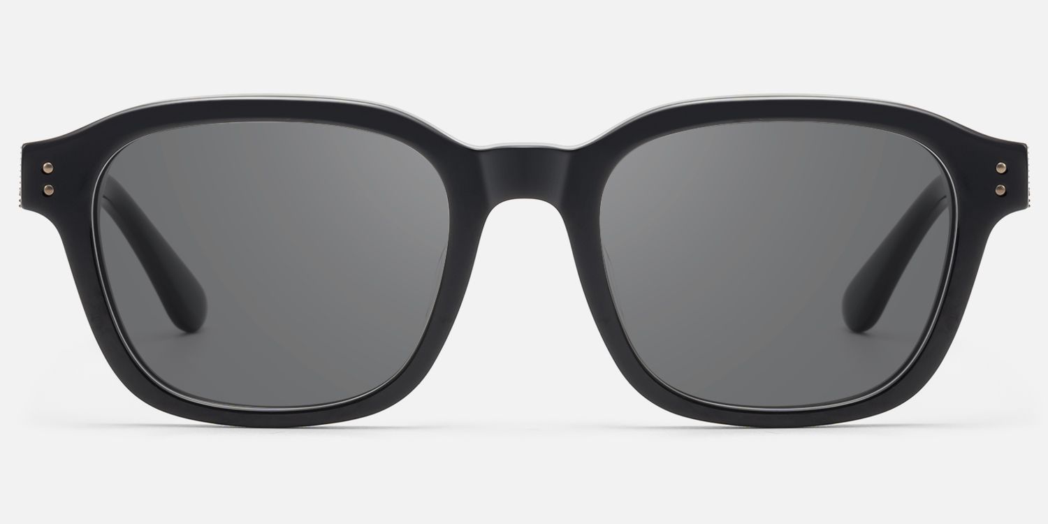 Rainier - Dark Gray Tint Black Zipper Sunnies | Vooglam Angle View