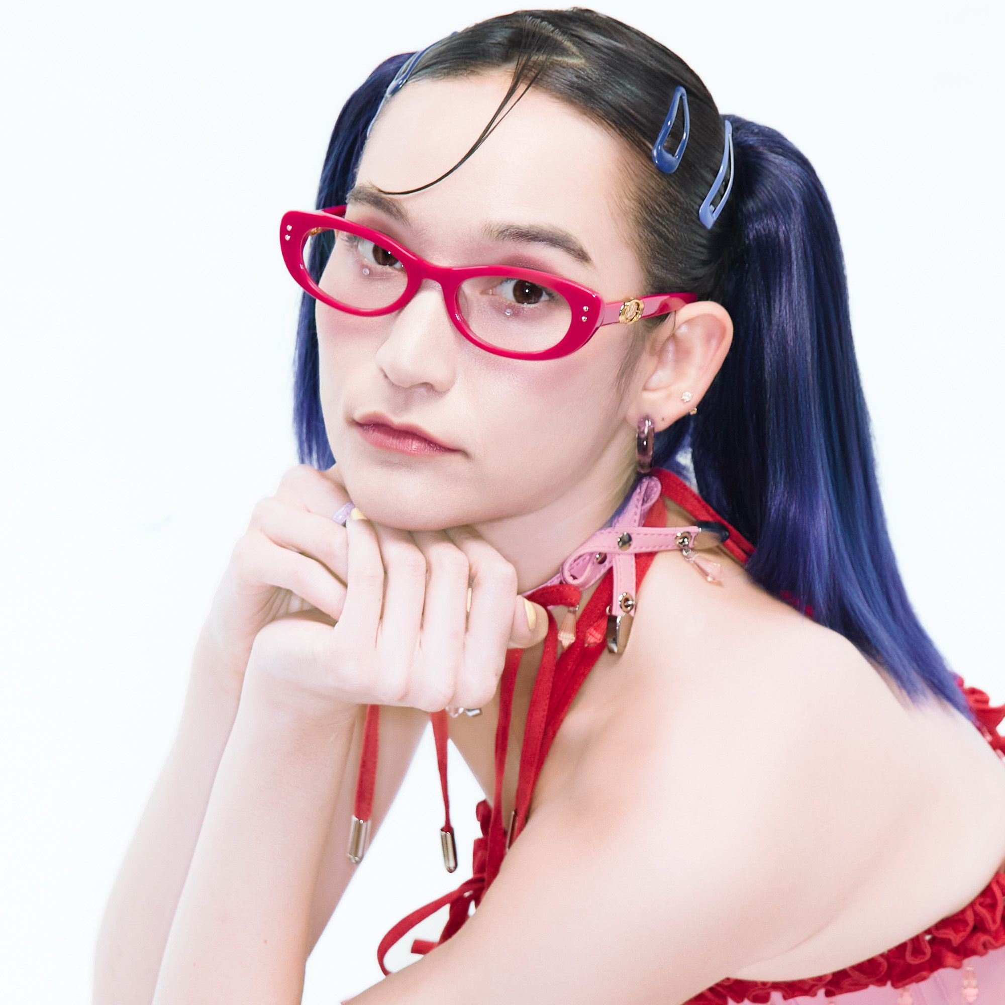 Explore the design story of Ginza - Pink Acetate Narrow Cat Eye Rave Glasses | Vooglam