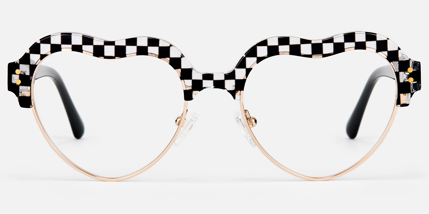 Hannah - Checkered Heart Shaped Glasses | Vooglam Angle View