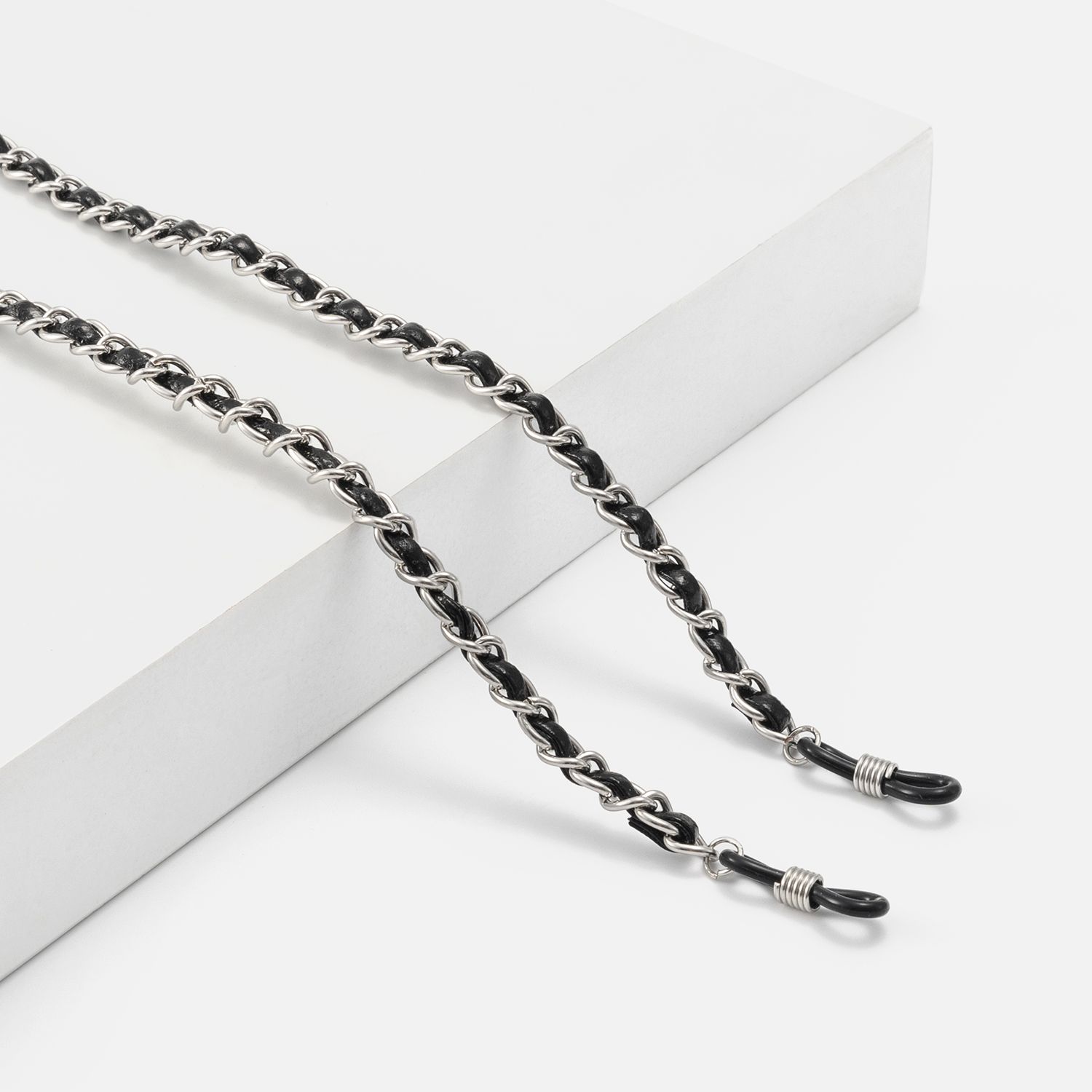 Link Silver Leather Vintage Glasses Chain | Vooglam Front View