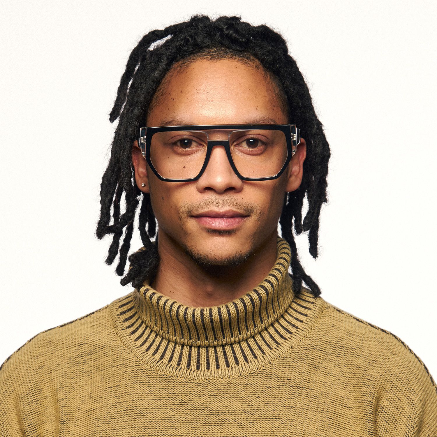 model wearing Inerney - Aviator Black Sunglasses 1