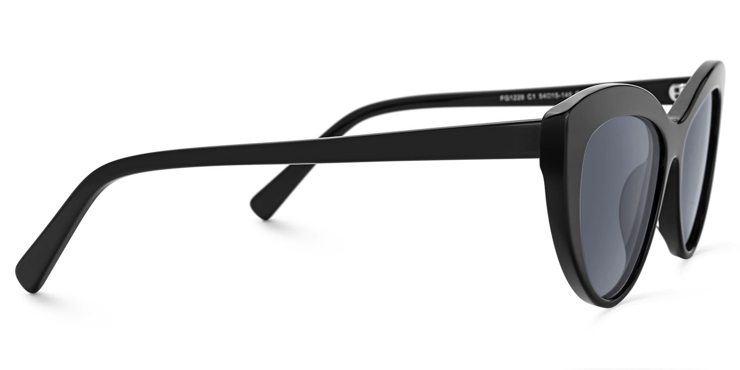 Leilani - Cat Eye Black Sunglasses by Vooglam - Product View 4