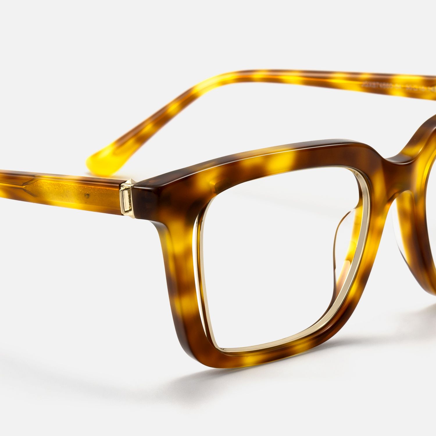 Chaparral - Desert Punk Rectangle Tortoise Glasses | Vooglam Design Details