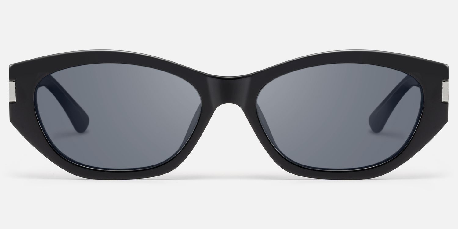 Reign - Geometric Black Sunglasses by Vooglam - Angle View