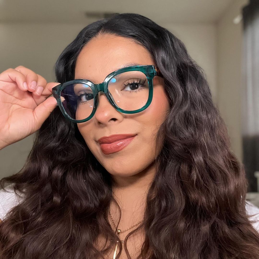 Vooglam review from karlaaa.p_: First pair of progressive lenses.