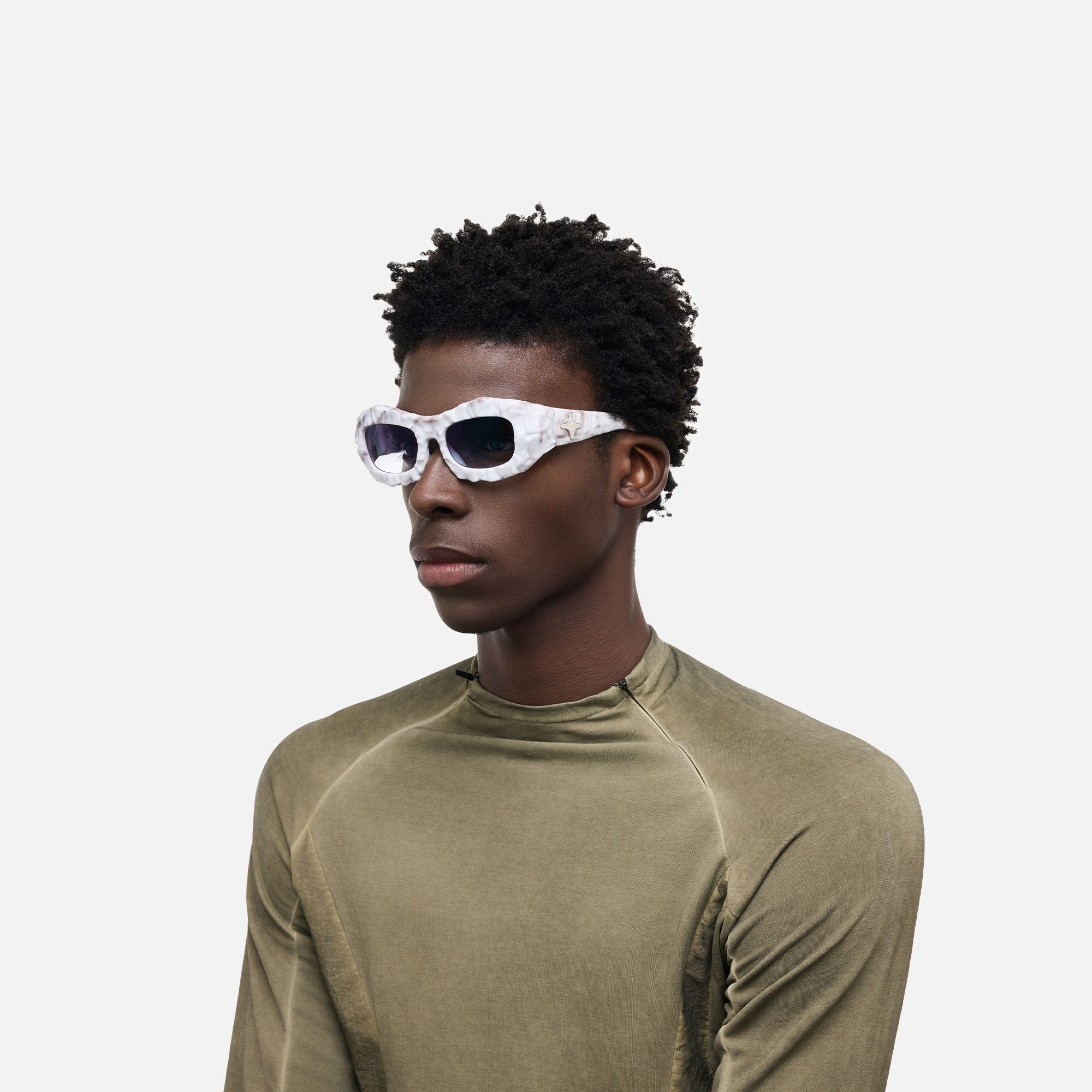 The Geologist - Marbled Gradient Gray Sunglasses | Vooglam On Model 4
