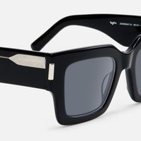 Vaeda - Square Black Sunglasses | Vooglam Design Details